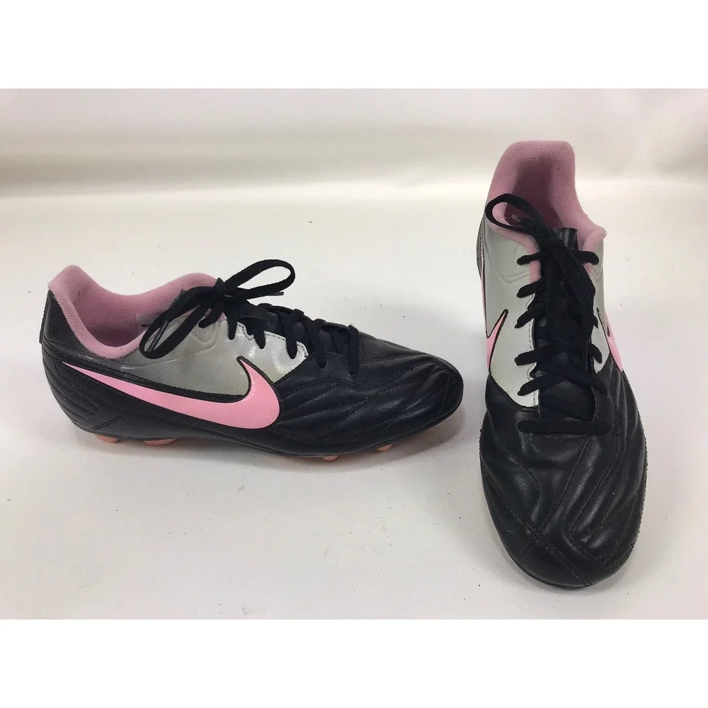 Nike Soccer Cleats Athletic Shoes Black‎ Pink Gray 442072-061 Girls Size 5.5Y